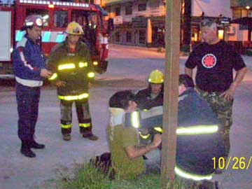 Bomberos en accion (foto: Bomberos Voluntarios)        