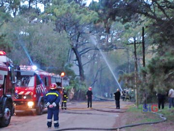 Final del da para los bomberos, que intervinieron en un confuso episodio en 102 y 19