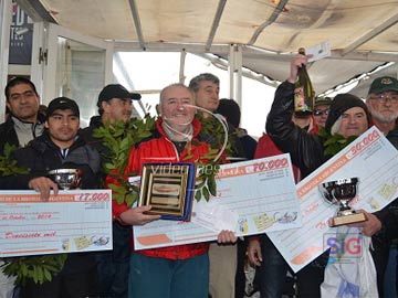 El podio de la fiesta (foto gentileza Paco Garcia de Video Pesca)