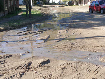 el desborde en la esquina de 10 y 114