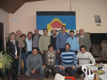 El grupo de Concejales posa para la foto final, luego del encuentro