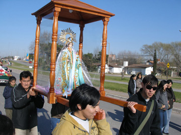 La Virgen de Copacabana en Procesin (foto archivo)