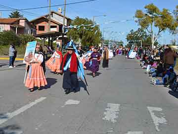 Imgenes de archivo del desfile 2019. Hoy se suspende por lluvias