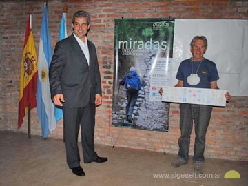 El Delegado  Lpez Dobarrodurante la presentacin.  No asisti el Intendente Erneta