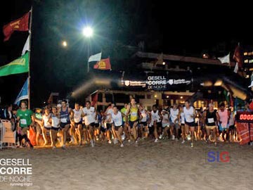 Una imgen del momento de la largada (gentileza staf Gesell corre de noche)