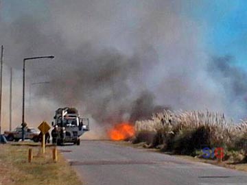 Los bomberos se encontrarn con un gran incendio y se di alerta amarilla