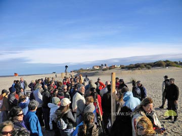 Una imgen del reclamo vecinal para impedir que se alambre la playa