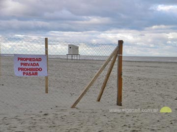 Playa cercada: asi estaba Mandalay el ao pasado