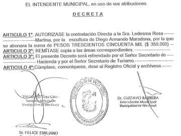 El decreto de la escandalosa compra, firmado por Barrera, Ciriaco y Felice