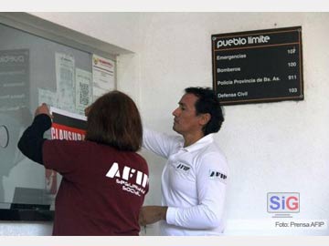 Inspectoresde la AFIP clausuran el complejo (foto prensa AFIP)