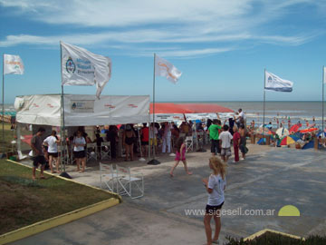 La carpa instalada en el Partido de La Costa